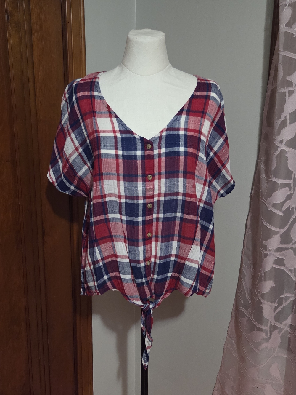 Natural Reflections Red, Navy & White Plaid Button-Front Tie-Hem Top